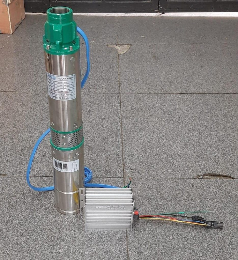 Submersible water pump for use in agricultural mechanization