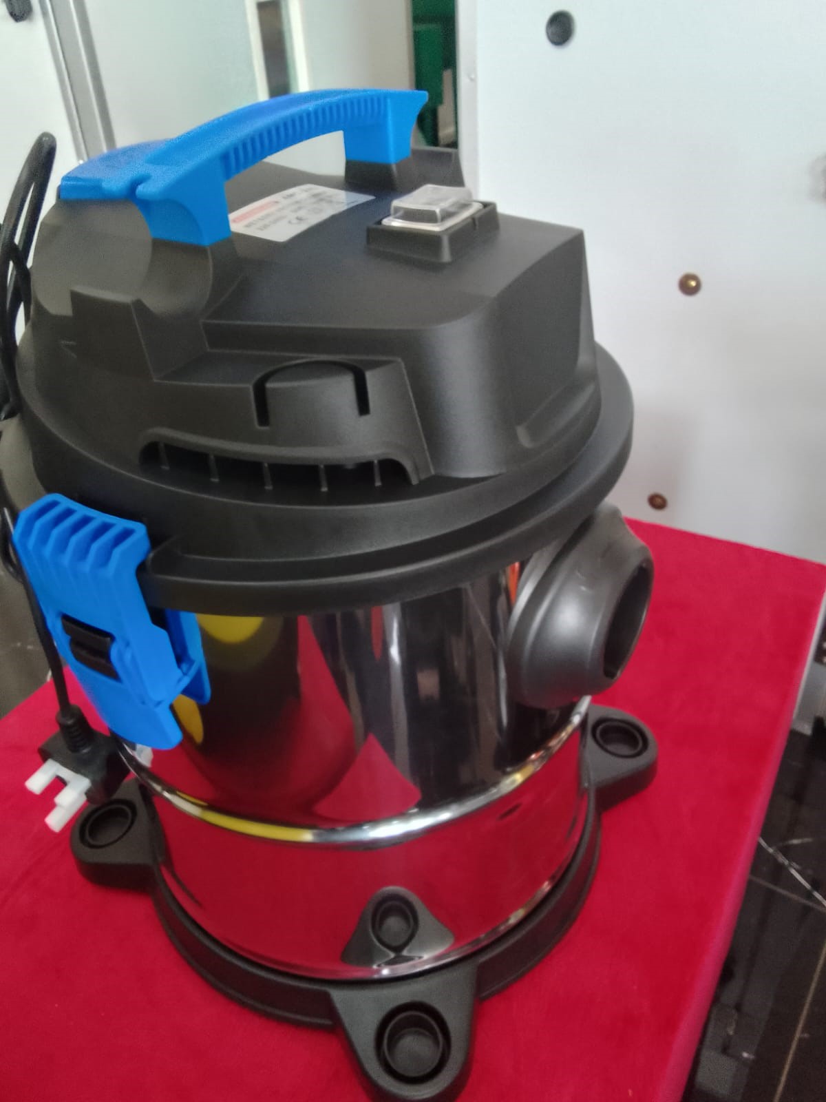 Astramilano 20L Vacuum cleaner