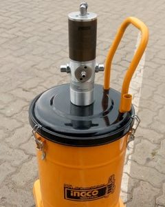 Greasing Pump