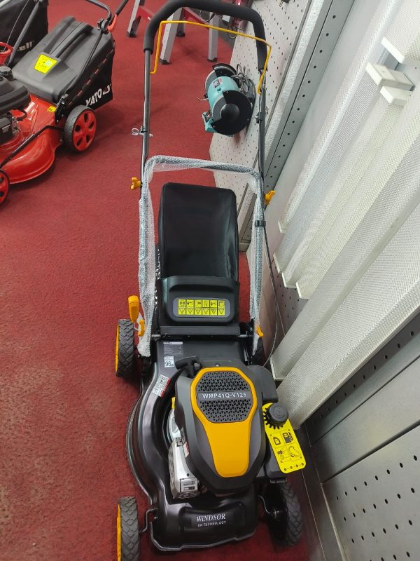 LAWNMOWERS MACHINES - Image 2