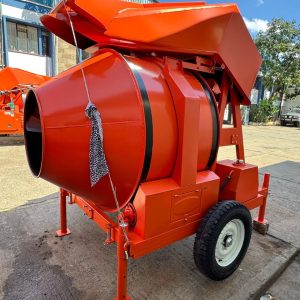 selfloading concrete mixer