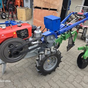 WALKING TRACTOR