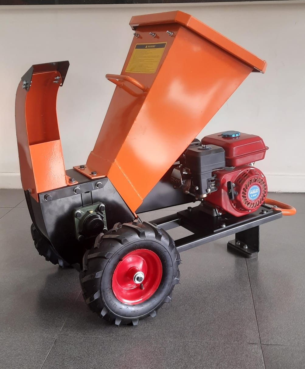 Gasoline powered Wood Chipper